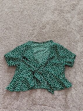 SHEIN Green White Tie-Front Crop Top